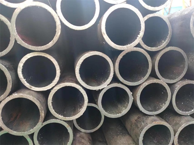 济宁10#结构用无缝钢管